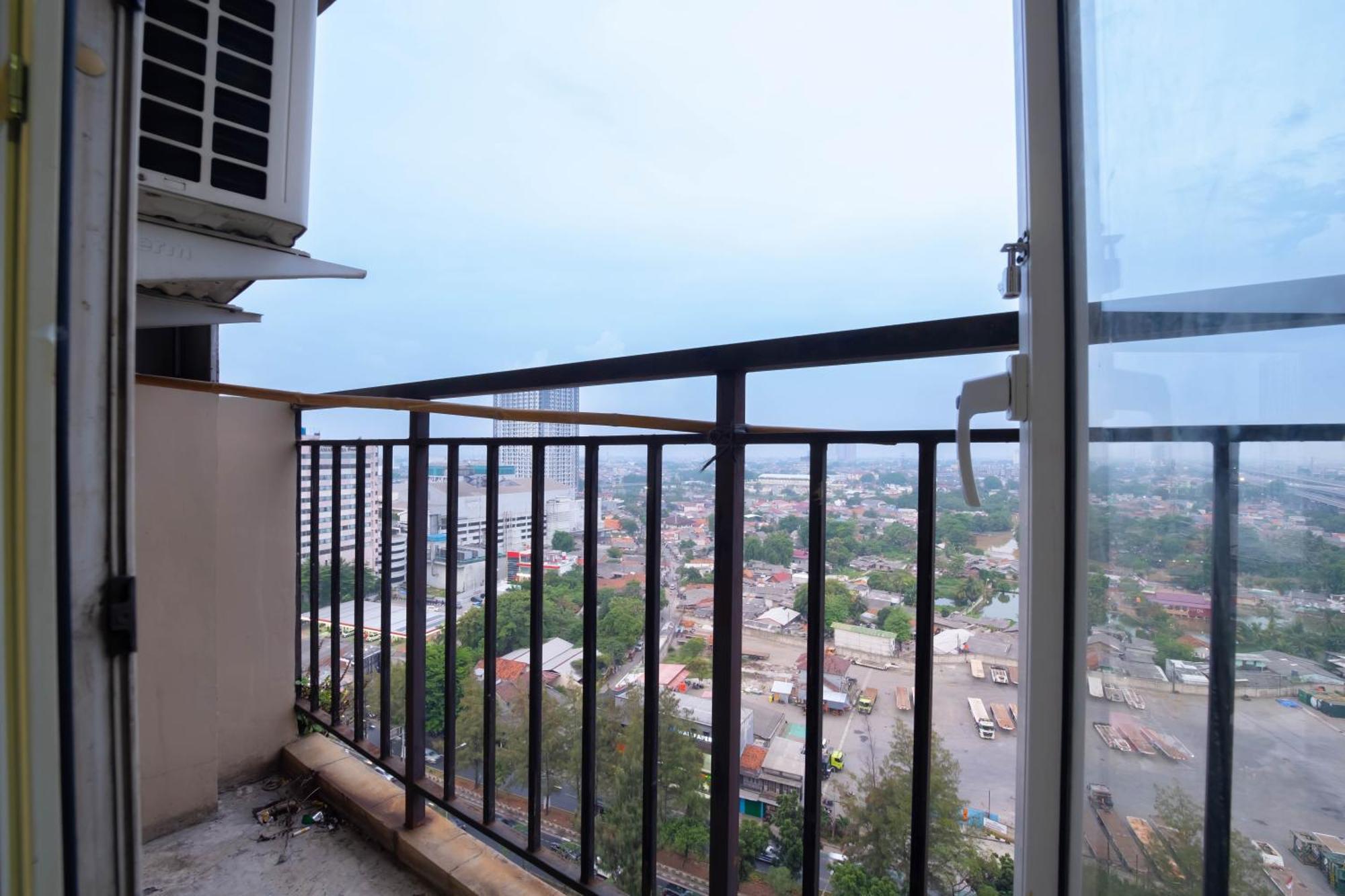 Apartemen Mutiara Bekasi By Abdihome Exterior photo
